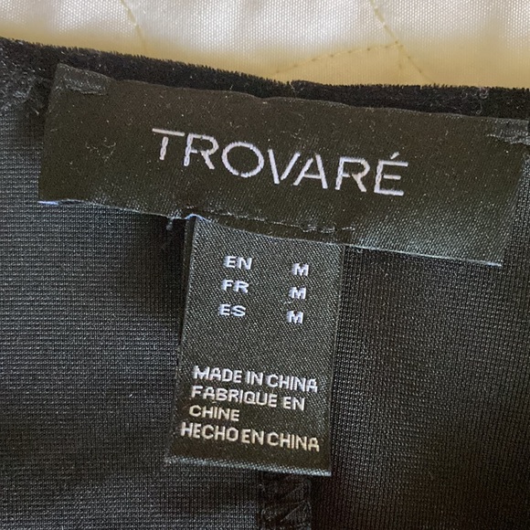 NWOT TROVARE’ bl velour crushed dress w/ gold clasp on waist. Chic. Medium. - Picture 5 of 10